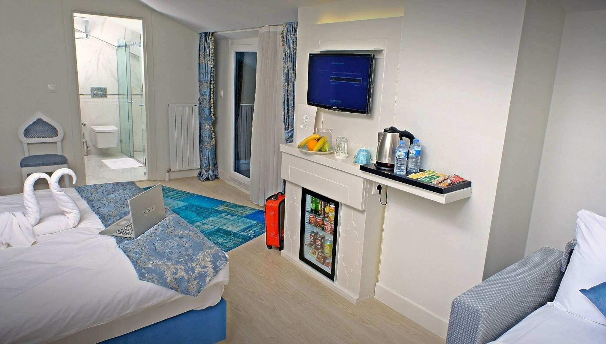 Kralice Hotel Истанбул Екстериор снимка